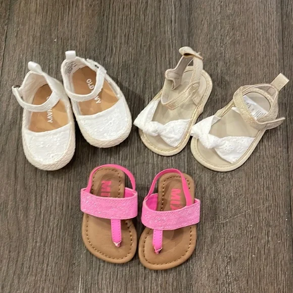 Bundle of 3 pairs of sandals from Old Navy, Carter's & Mia. All size 0/3 months. - Picture 1 of 1